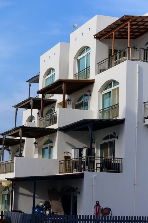 מגורים בקפריסין